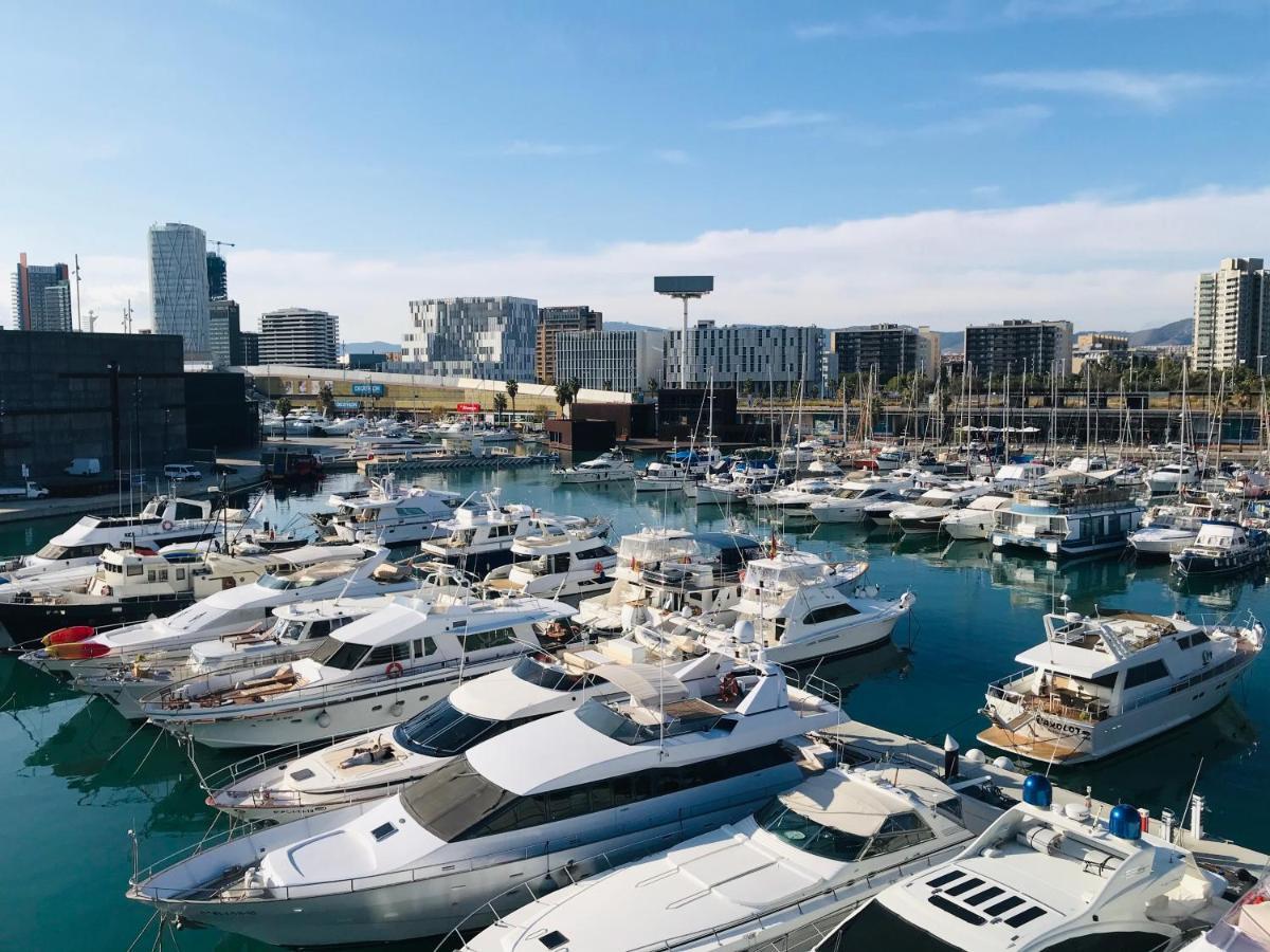 Отель Boat Yacht Barcelona Сан-Адриан-де-Бесос Экстерьер фото